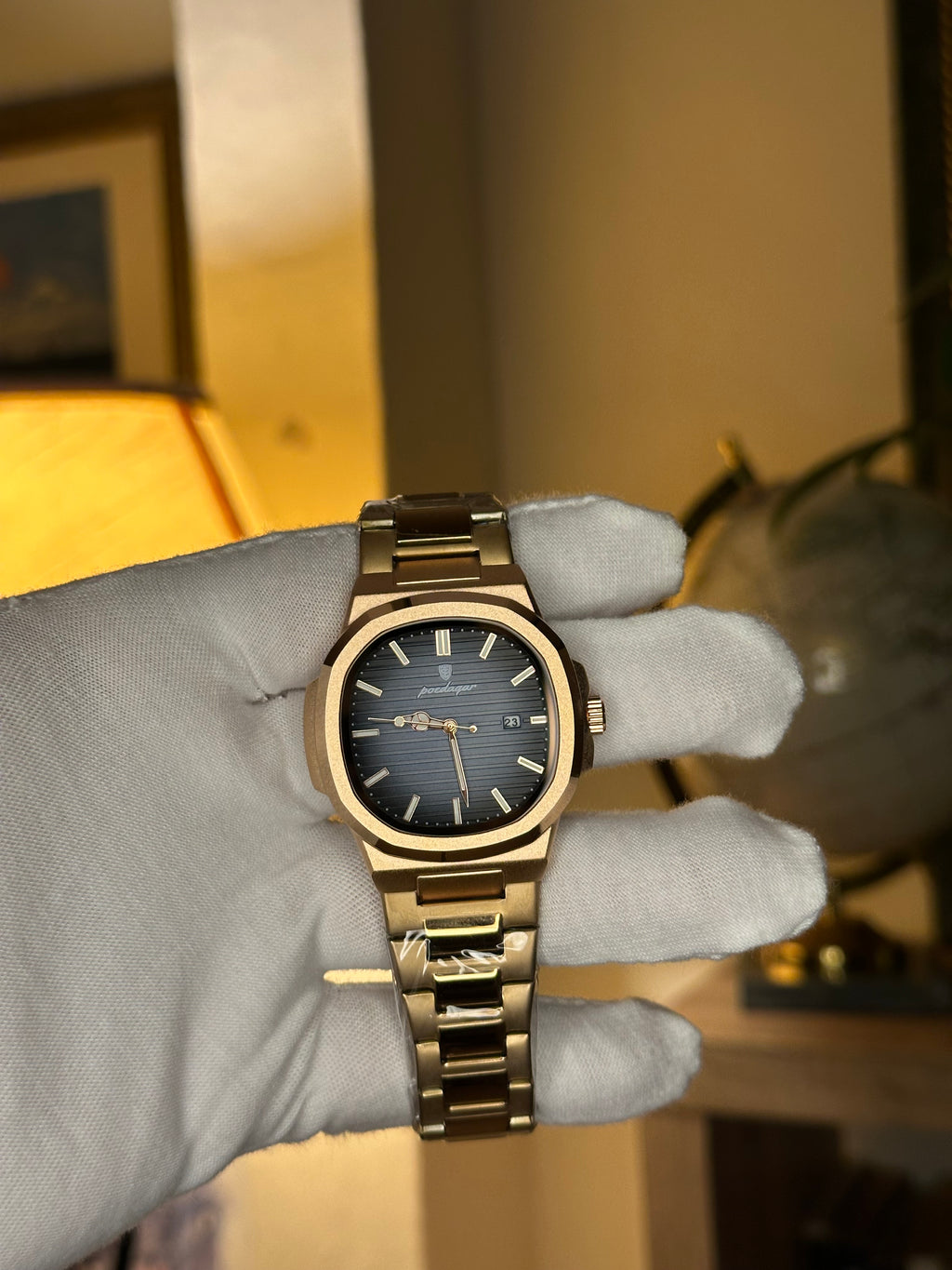 Poedagar 613 (Patek Philippe Nautilus).